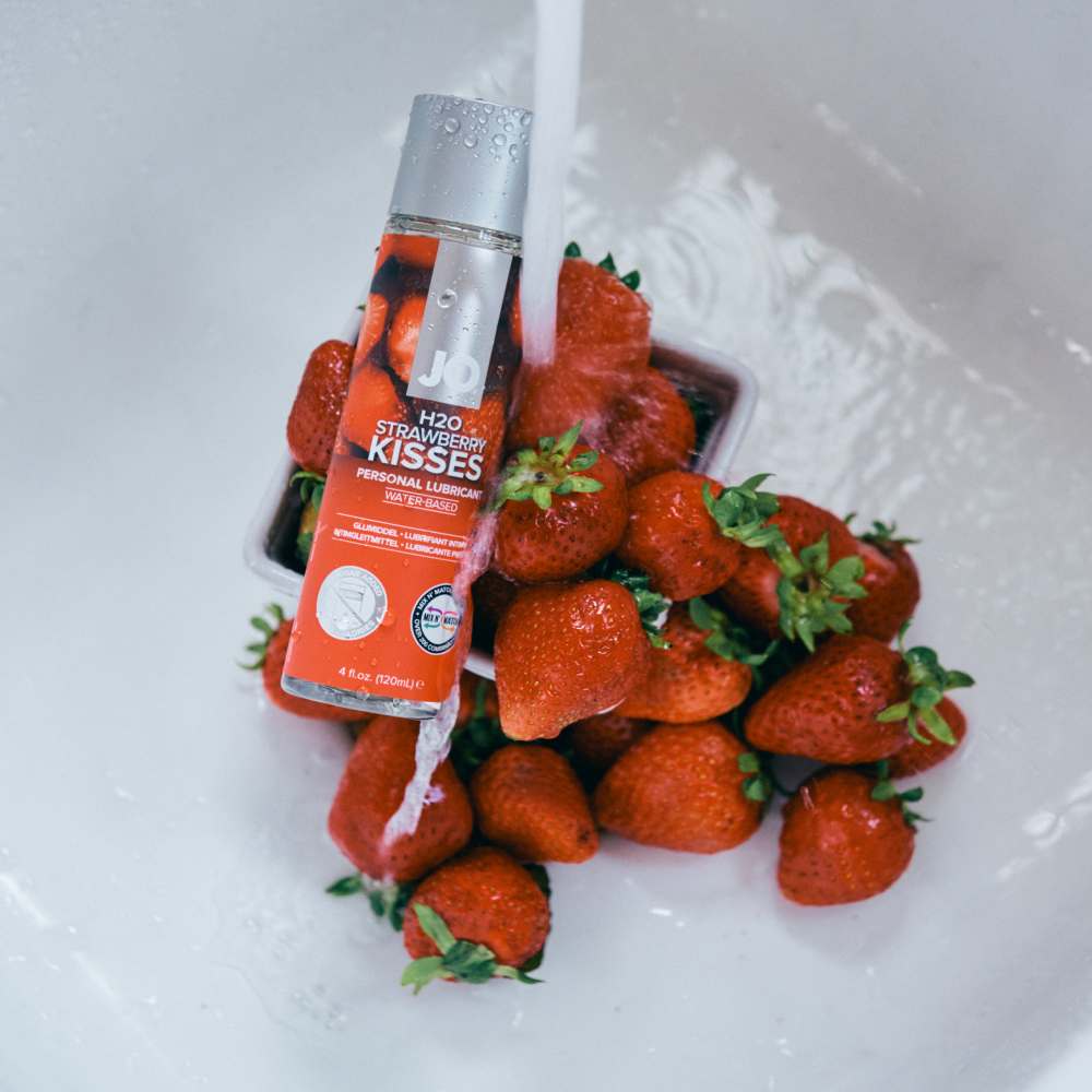 JO H2O Water Based Flavored Lubricant Strawberry Kisses 4oz